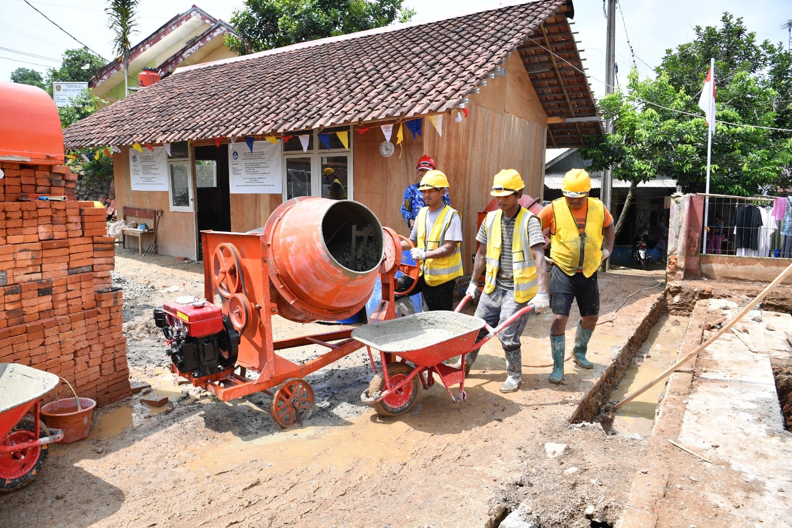 Revitalisasi Sekolah Indonesia Capai Kemajuan Pesat, Kemendikdasmen Targetkan Selesai Akhir 2025